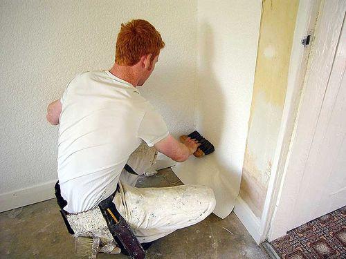 Как клеить метровые обои одному человеку?