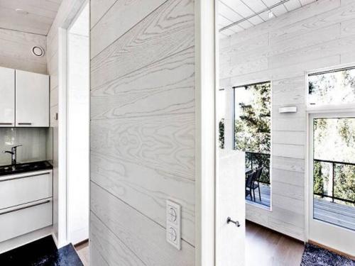 Чем обшить дачу внутри дешево. Бюджетная отделка дачного дома внутри