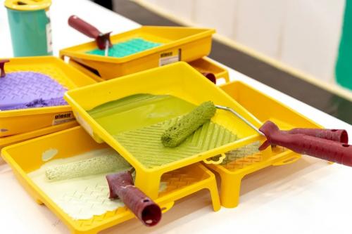 Как выбрать краску для обоев под покраску. Выбираем тип краски 17