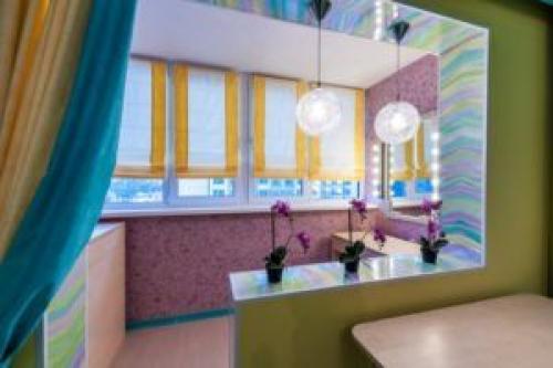 Жидкие обои на балконе. Обои для оклейки балконов