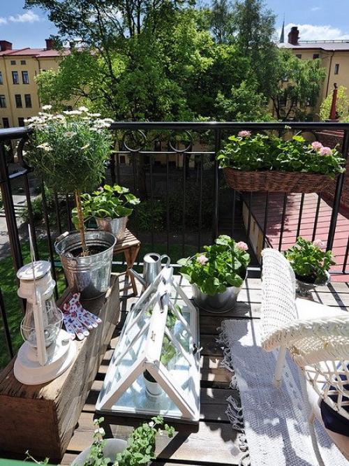 Как наполнить открытый балкон красотой и уютом. Открытый балкон 2022: ТОП-80 идей дизайна с фото 10