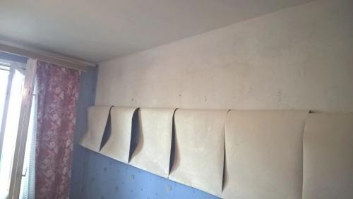 Как поклеить обои в старом доме. Готовим помещение