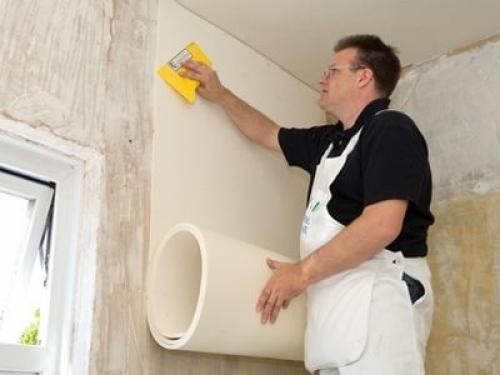 Клеить обои на пол. Выбор материалов 07