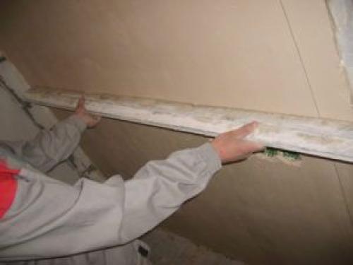 Клеить обои на пол. Выбор материалов 02