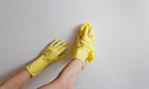 Можно ли покрасить бумажные обои водоэмульсионной краской. Можно ли красить бумажные обои: подготовительные работы, выбор краски и нанесение