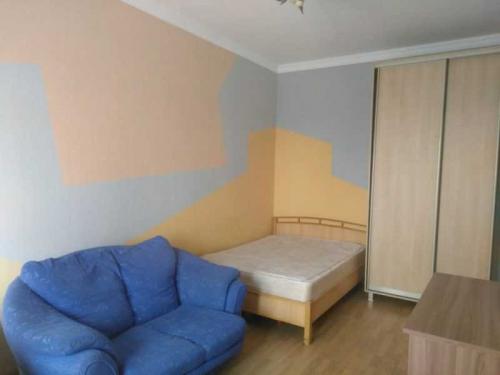 Перекрасить обои в другой цвет. Покраска обоев: пошаговая инструкция, схемы, фото, отзывы, секреты мастеров и хитрости от мастеров