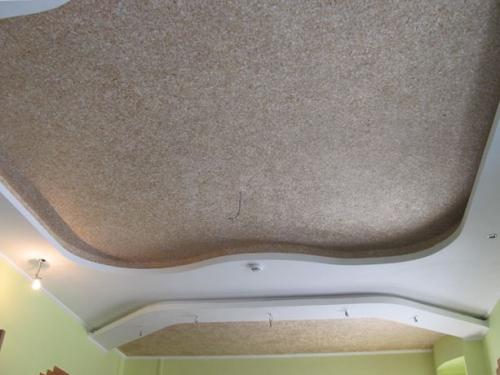 Можно ли жидкие обои клеить на фанеру. Оклеивание фанеры обоями 05