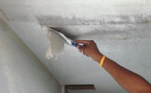 Как снять жидкие обои. Способы удаления