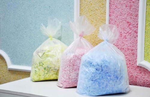 Как и чем правильно наносить жидкие обои на стену. В чем особенность жидких обоев? 04 Как и чем правильно наносить жидкие обои на стену. В чем особенность жидких обоев? 04