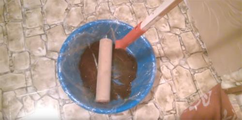 Декоративный пол из обоев. Зачем клеят обои на пол и как это делать правильно?