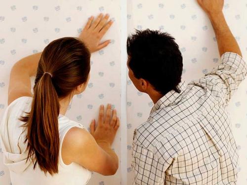 Как клеить флизелиновые обои встык. Клеим обои встык