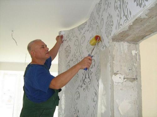 Подклейка обоев. Как правильно наклеить обои: основные приёмы