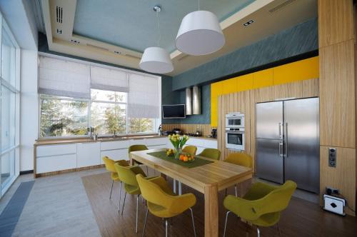 Декор для дома 2023. Интерьер дома 2023: Как сочетать богемный декор со скандинавским минимализмом?