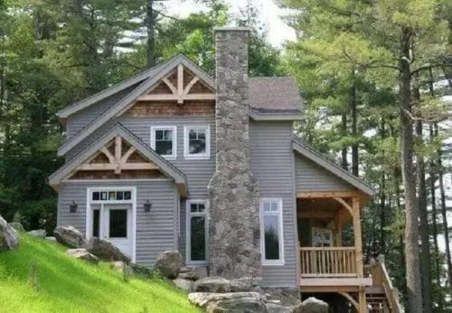 Покрасить дом в серый цвет. Серый фасад дома: популярные оттенки, подходящие цвета