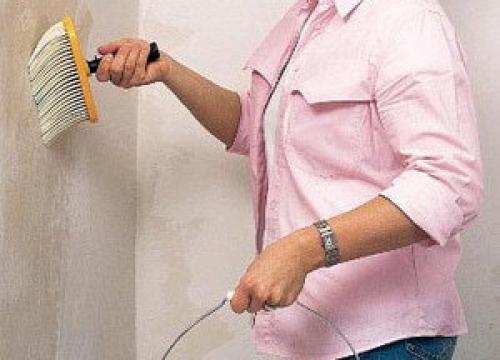 Можно ли клеить обои зимой в доме, как это делается. Какие полотна лучше выбрать? 04