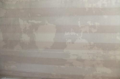 Как клеить флизелиновые обои на бетонные стены. Как наклеить обои на бетонную стену