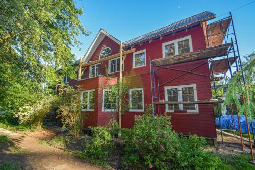 Таблица сочетающихся цветов крыши дома окон цоколя фасада. Практичные советы для осторожных 08