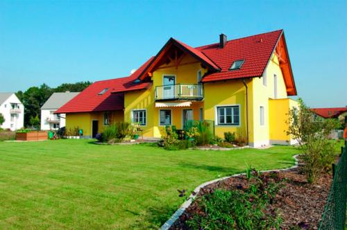 Таблица сочетающихся цветов крыши дома окон цоколя фасада. Практичные советы для осторожных 23 Таблица сочетающихся цветов крыши дома окон цоколя фасада. Практичные советы для осторожных 23