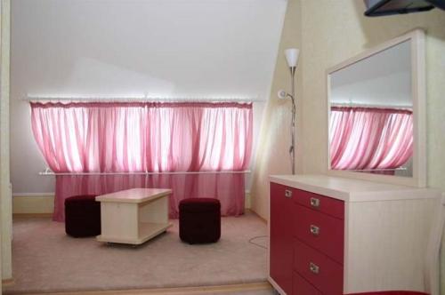 Какой цвет покрасить стены в зале. Выбираем цвет стен в гостиной: красивые сочетания, лучшие цвета для гостиной 14