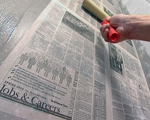 Как клеить обои на неподготовленные стены. Простой и бюджетный способ подготовки стен