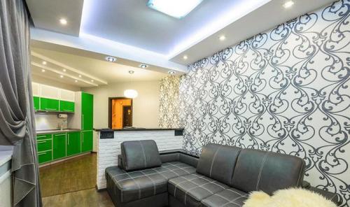 Белые или серые стены. ОСНОВНЫЕ ПОВЕРХНОСТИ (СТЕНЫ, ПОЛ, ПОТОЛОК)