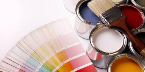 Покраска старых обоев на потолке. Какой краской лучше красить обои