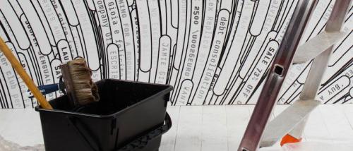 Подготовка к поклейке обоев ранее окрашенных стен. Как подготовить старые стены к обоям: удаление старой краски методом зашкуривания и феном 09 Подготовка к поклейке обоев ранее окрашенных стен. Как подготовить старые стены к обоям: удаление старой краски методом зашкуривания и феном 09