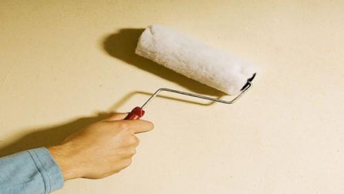 Можно ли клеить обои на акриловую водоэмульсионную краску. Этап 1 – подготовка поверхности