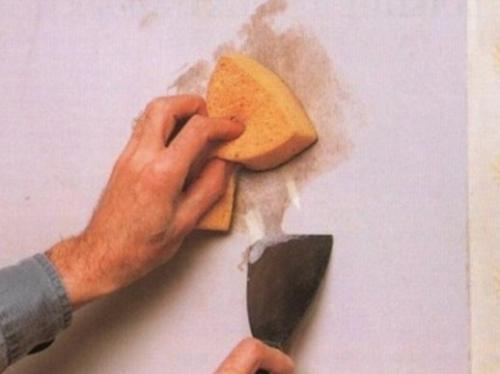 Можно ли клеить обои на акриловую водоэмульсионную краску. Как наклеить обои на водоэмульсионную краску