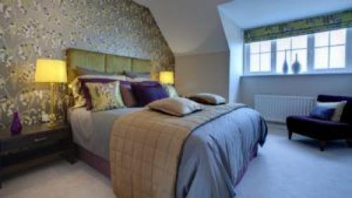 Можно ли клеить обои на лакированную стену. Для каких обоев можно использовать лак 09