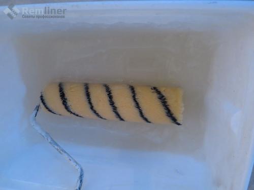 Как клеить обои в труднодоступных местах. Технологии поклейки