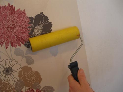 При какой температуре можно клеить обои. Почему нельзя нарушать температурный режим при поклейке обоев