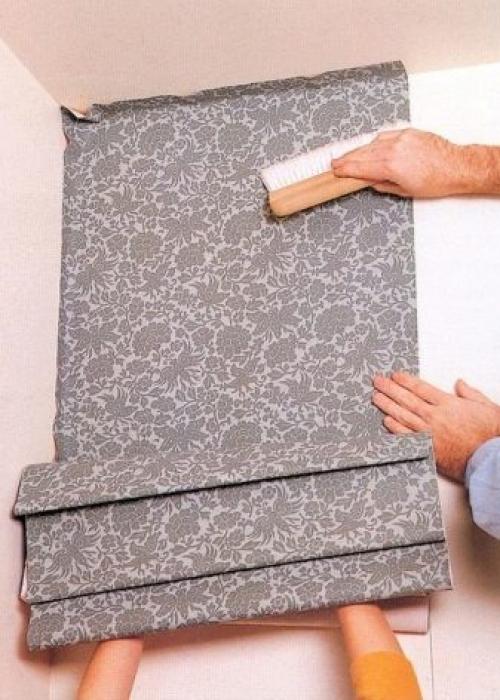 Правила наклеивания метровых флизилиновых обоев. Правила наклейки обоев на флизелиновой основе 34