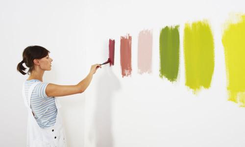 Как красить обои под покраску повторно. Как перекрасить обои под покраску своими руками