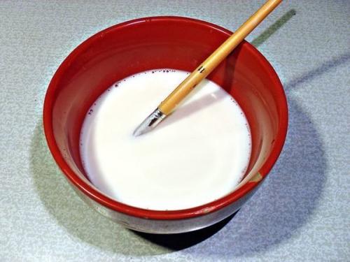 Покрыть обои клеем пва. Особенности