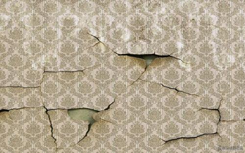 Как клеить флизелиновые обои на старые обои. Подготовка стены под наклейку