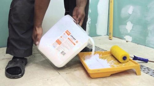 Технология поклейки обоев на крашенные стены. Технология оклейки крашеных стен обоями 02