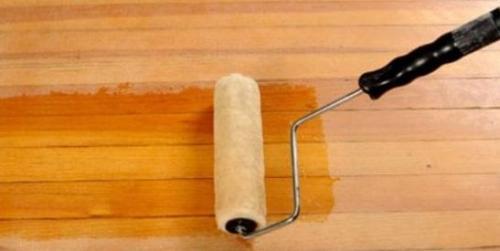 Каким валиком наносить лак на обои. Лакирование