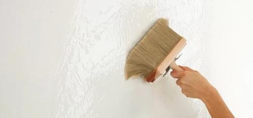 Как клеить виниловые обои в углах. Как правильно клеить обои на внутренних углах: стандартный алгоритм