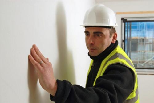 Подготовка стен к поклейке обоев: подробная инструкция с фото и описанием всех этапов